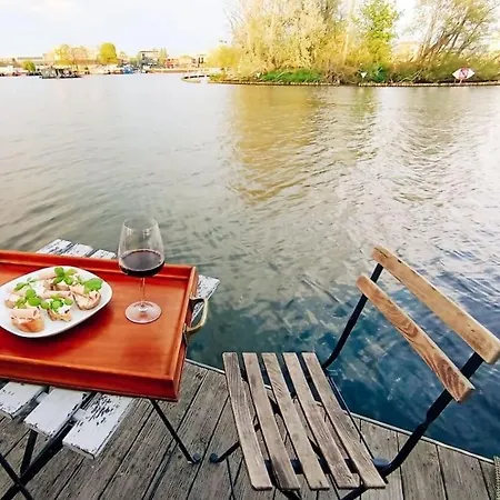 Traum Am Wasser - Romantische Erholung In *