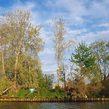 Traum Am Wasser - Romantische Erholung In Berlin