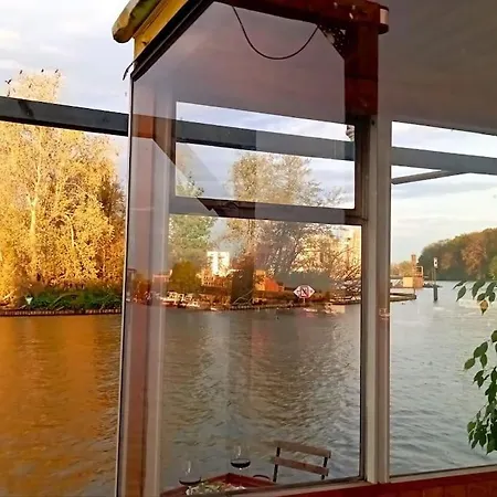 Traum Am Wasser - Romantische Erholung In *