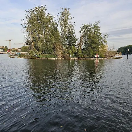 Traum Am Wasser - Romantische Erholung In Botel