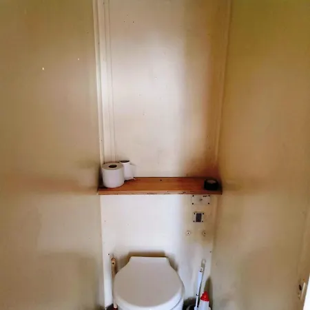 Mitten Im Wasser - Romantische Erholung In Bådhotel